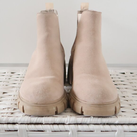 Steve Madden Howler Beige Suede Chelsea Ankle Boots Lug Sole Fall Chunky Booties - Picture 11 of 16